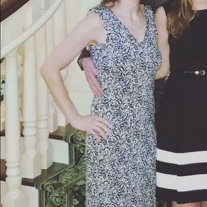 Wet Seal B&W patterned knee length dress